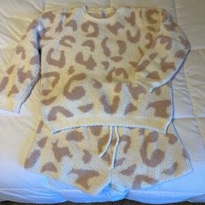 Cozy knit 2 piece lingerie set shorts pjs